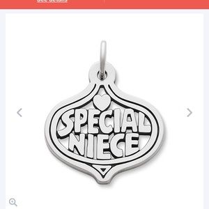 Meet your Posher, Aeryn